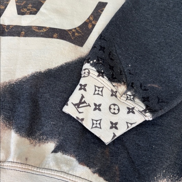 Designer Inspired - Picture 2 of 4